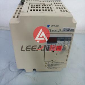 Yaskawa Electric Varispeed J7 AC Drive CIMR-J7AAB0P1 Frequency Inverter 3PH 24A200-230V New